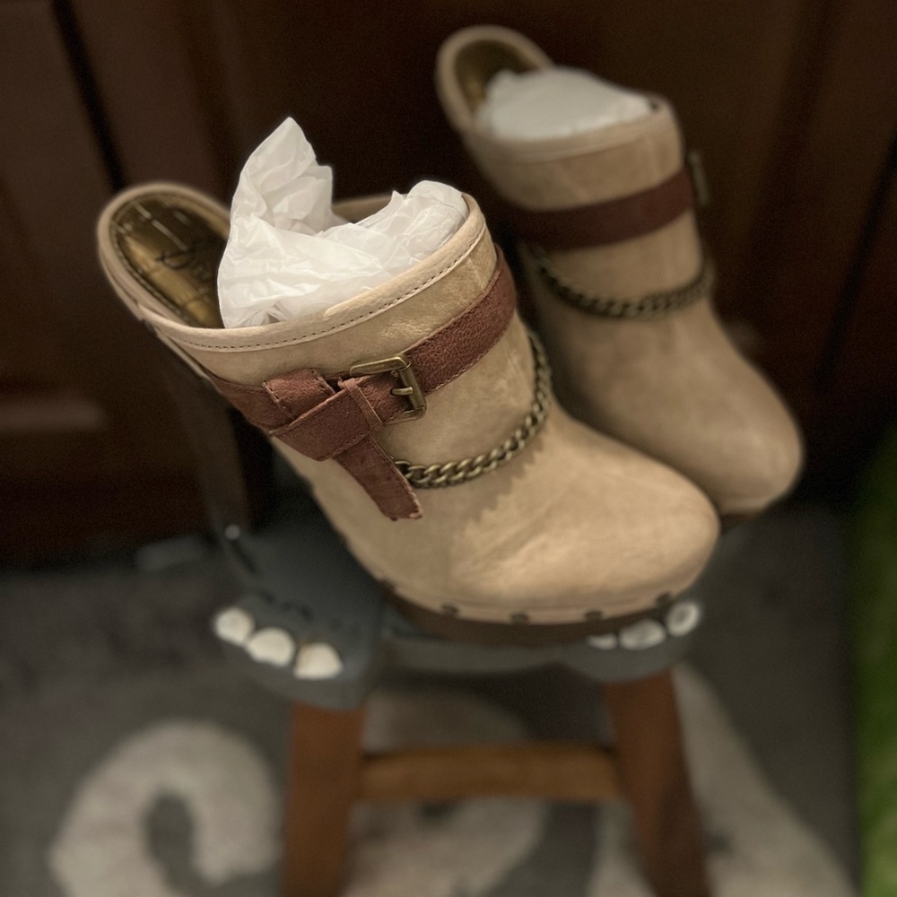 Sam Edelman Clog